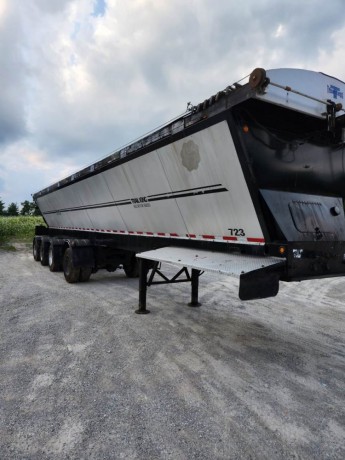 2013-trail-king-48-ft-live-bottom-belt-trailer-big-3