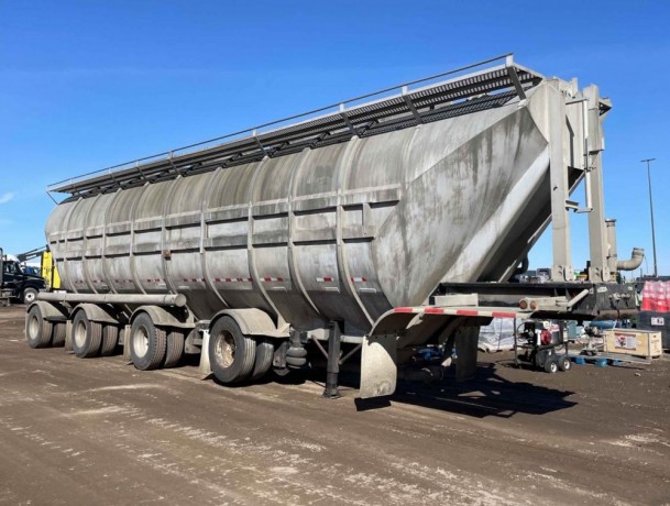 1984-king-2500-cubic-ft-dry-bulk-pneumatic-tank-trailer-big-3