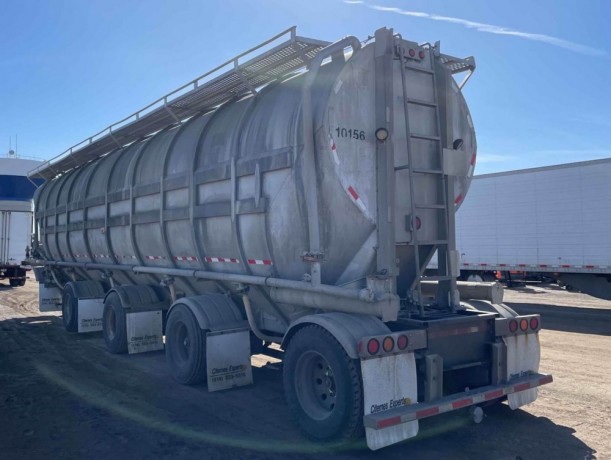 1984-king-2500-cubic-ft-dry-bulk-pneumatic-tank-trailer-big-1