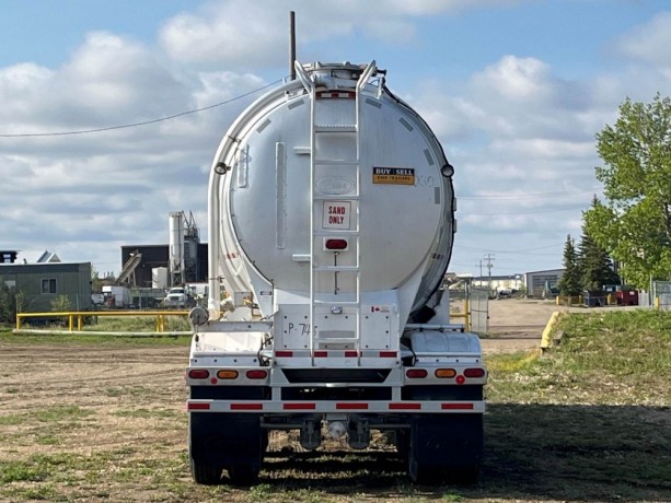 2004-bedard-1400-cubic-ft-dry-bulk-pneumatic-tank-trailer-automatic-air-dome-lids-big-2