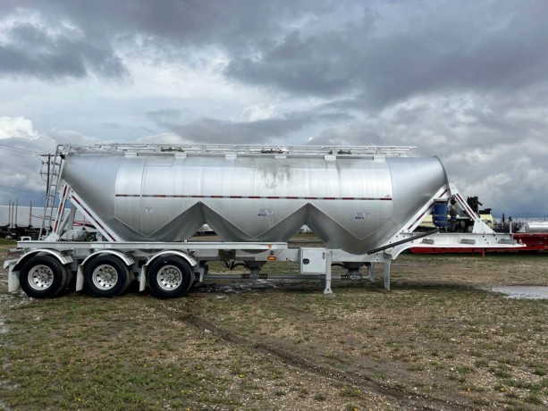 2013-tremcar-1410-cubic-ft-dry-bulk-pneumatic-tank-trailer-gardner-denver-blower-big-1