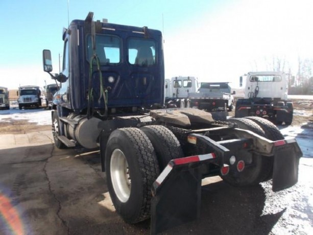 2017-freightliner-cascadia-sa-5th-wheel-truck-big-2