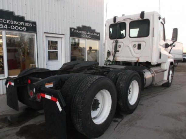 2015-freightliner-cascadia-ta-5th-wheel-truck-big-2