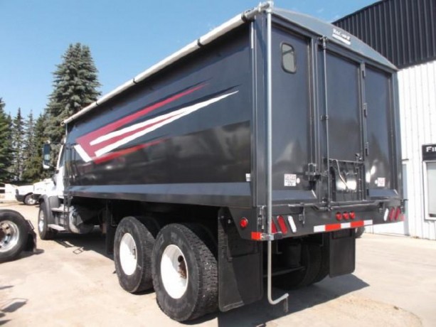 2013-freightlinr-114sd-auto-ta-grain-truck-big-2