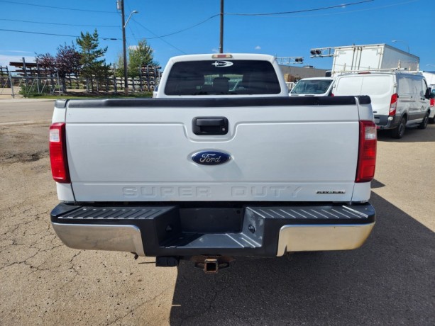 2014-ford-super-duty-f-350-srw-4wd-crew-cab-172-xlt-big-2