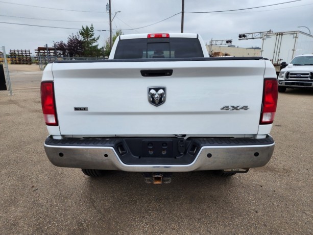 2016-ram-3500-4wd-crew-cab-149-slt-big-2