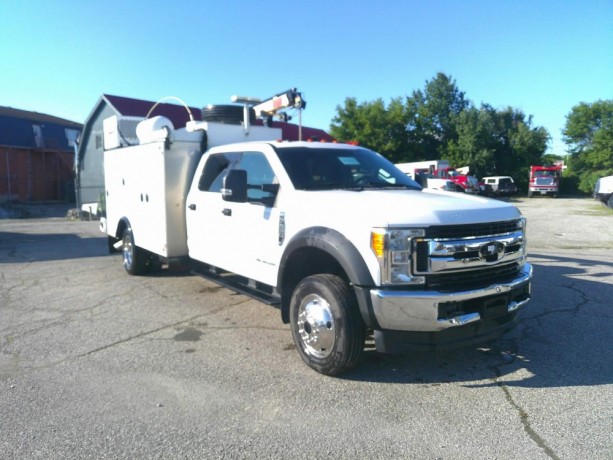 2017-ford-f-550-xlt-crew-cab-44-service-truck-big-1