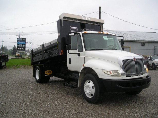 2017-international-4300-steel-dump-truck-big-1