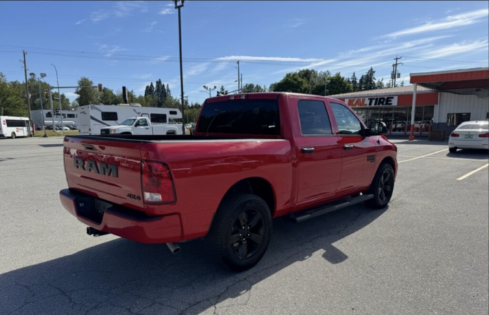 2023-ram-1500-classic-night-edition-crew-cab-57-box-4x4-big-2