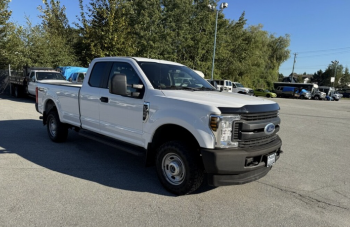 2019-ford-f-350-ext-cab-8-ft-long-box-4x4-big-1