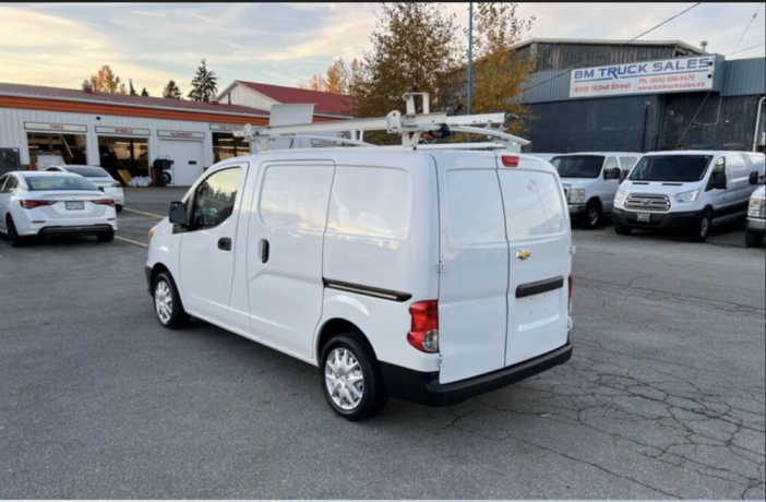 2015-chevrolet-city-express-cargo-van-divider-roof-rack-big-2