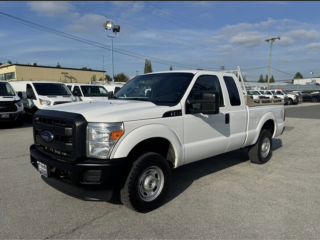 2014 Ford F-250 Ext Cab / 6’9” Box / 4x4