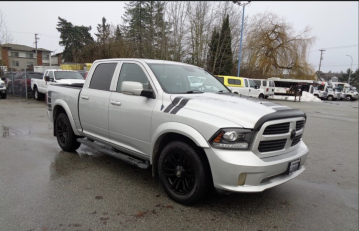 2013-ram-1500-sport-crew-cab-57-box-4x4-leather-hemi-big-1