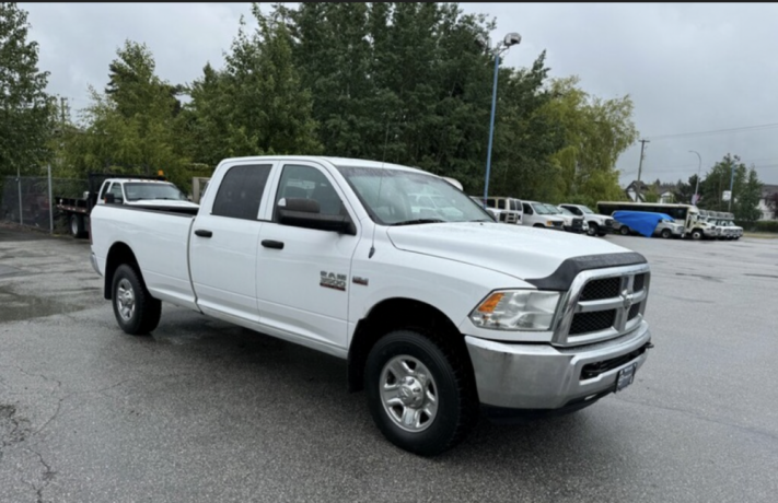 2013-ram-3500-crew-cab-8-ft-long-box-4x4-big-1