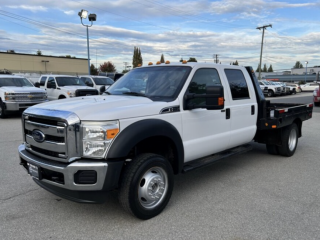 2012 Ford F-550 / Crew Cab / Flat Deck / Dually / 4x4