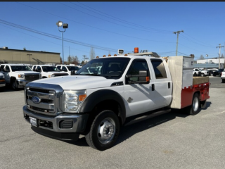 2011 Ford F-450 / Crew Cab / Flat Deck / Dually / 4x4 / Diesel