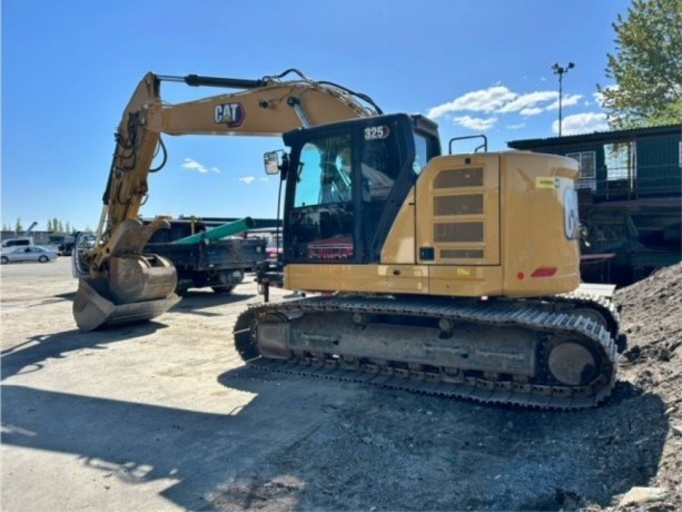 2021-cat-325-next-gen-excavator-big-1