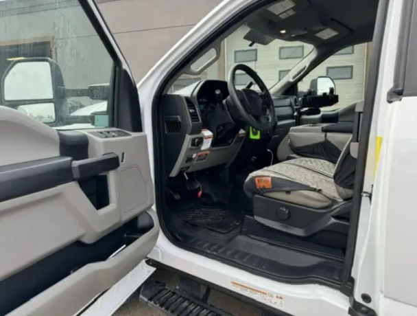 2019-ford-f-550-service-truck-5005hc-11ft-comp-diesel-big-3