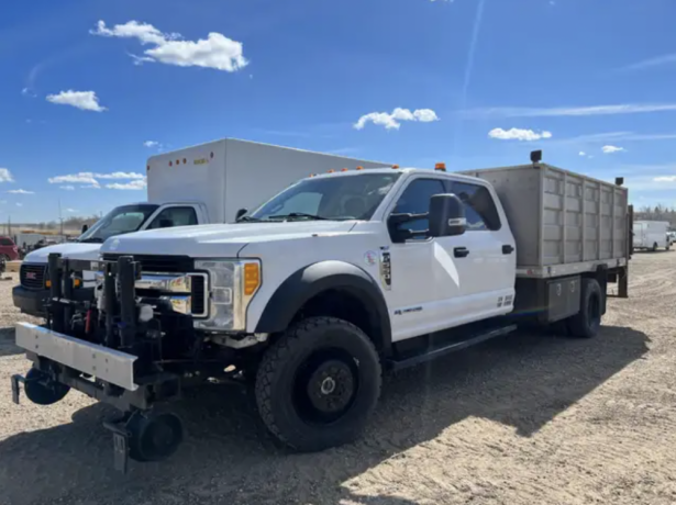 2017-ford-f-550-xlt-hi-rail-w-power-tailgate-big-1