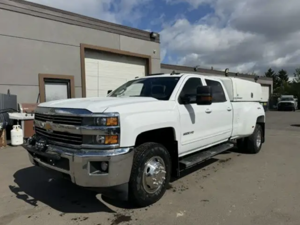 2018-chevrolet-3500-utility-service-truck-vmac-shelving-big-1