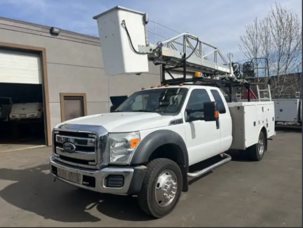 2011-ford-f-550-xlt-utilitybucket-truck-big-1