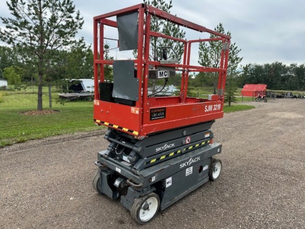 2015-skyjack-sjiii-3219-electric-scissor-lift-big-1