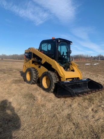 2017-cat-246-d-skid-steer-big-1