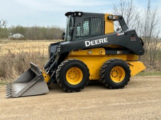 2019 John Deere 330G Skidsteer