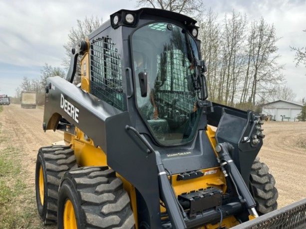 2019-john-deere-330g-skidsteer-big-1