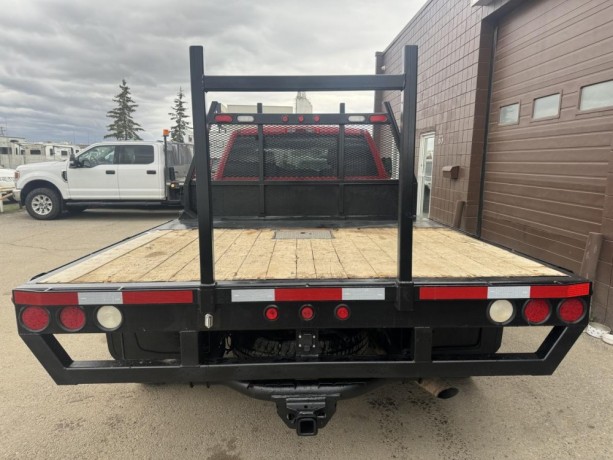 2018-chevrolet-silverado-3500-hd-flat-bed-big-2