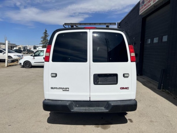 2013-gmc-savana-cargo-van-ext-2500-big-2