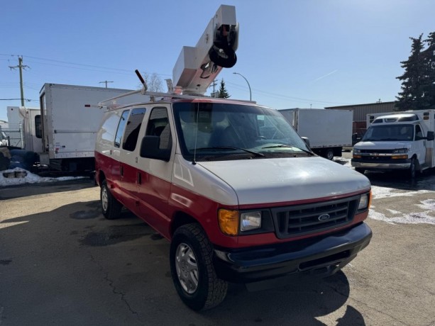 2006-ford-e-350-bucket-van-big-1