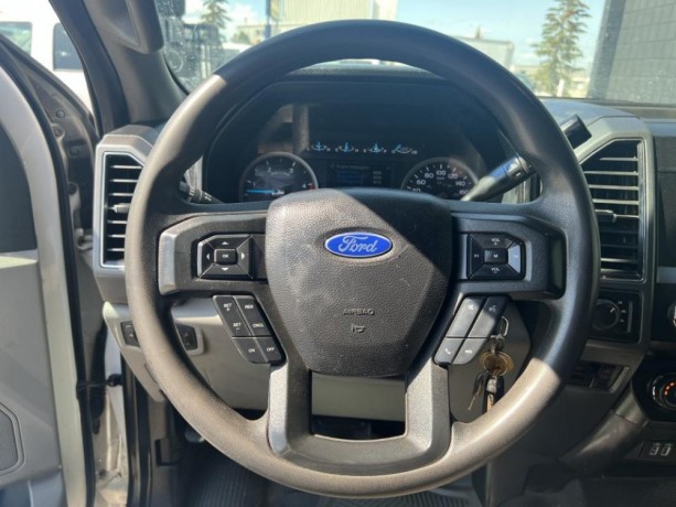 2019-ford-f-550-xlt-flat-bed-big-3