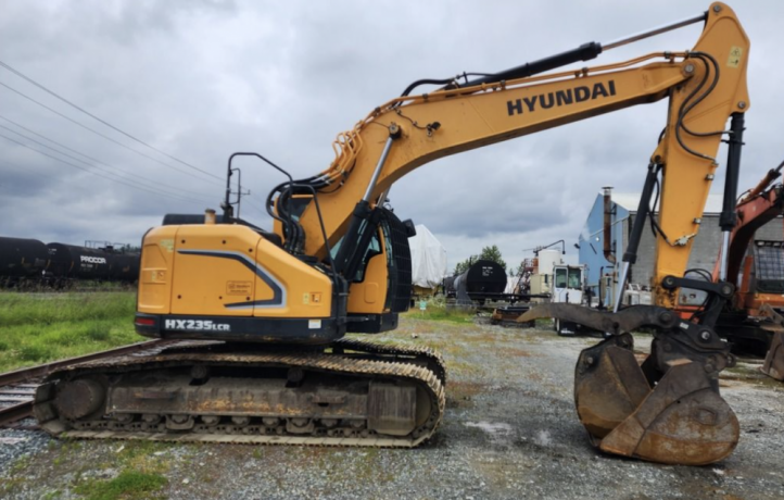 2017-hyundai-construction-equipment-hx235lcr-big-1