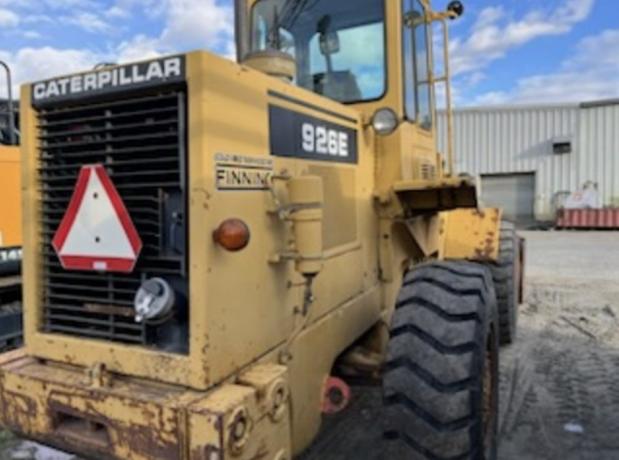 1990-caterpillar-926e-big-2