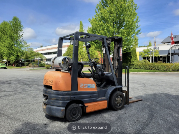 toyota-5000-lb-forklift-42-6fgcu25-big-3