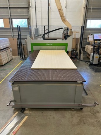 2013-biesse-klever-1530-gft-cnc-router-big-1