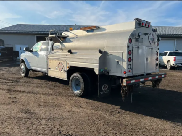 2019-ram-5500-laramie-fuel-truck-big-2