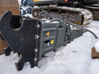 Kinshofer KFX36 Breaker