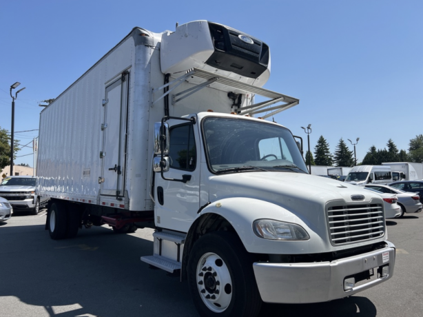 2018-freightliner-m2-106-26-box-carrier-reefer-cvi-completed-diesel-big-1