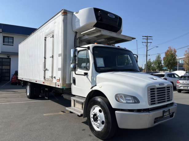 2015-freightliner-business-class-m2-106-26-box-reefer-power-tailgate-diesel-big-1