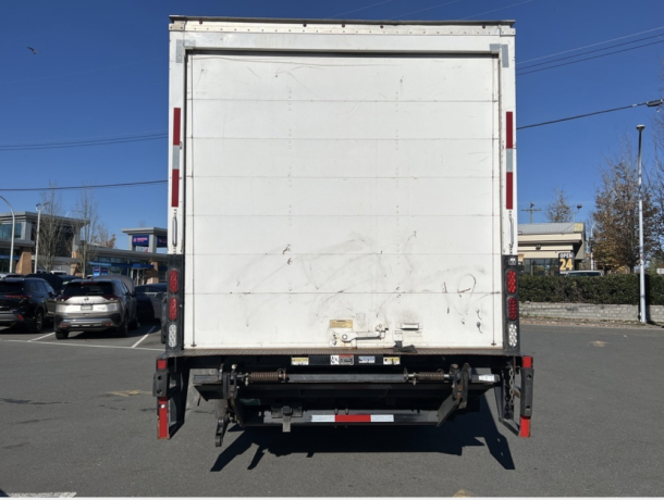 2024-isuzu-nrr-20-dry-box-liftgate-diesel-big-2