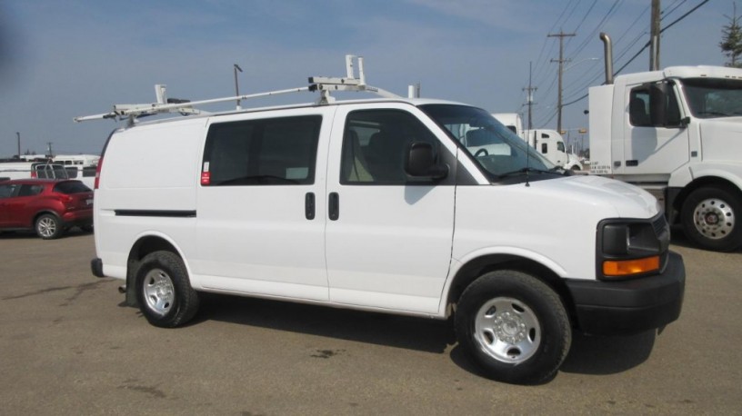 2009-chevrolet-express-big-1