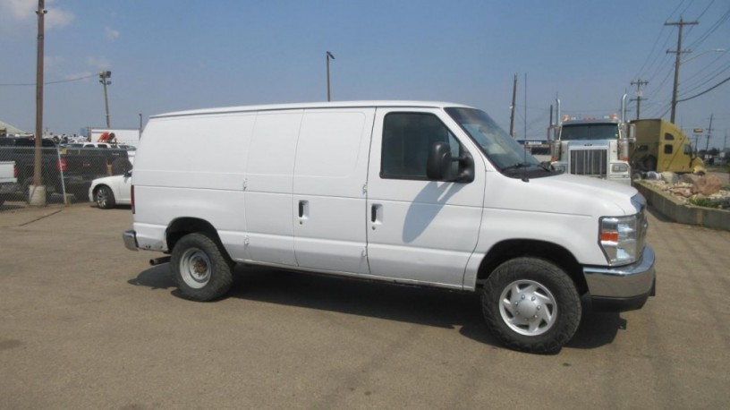 2009-ford-e-350-cargo-van-big-1