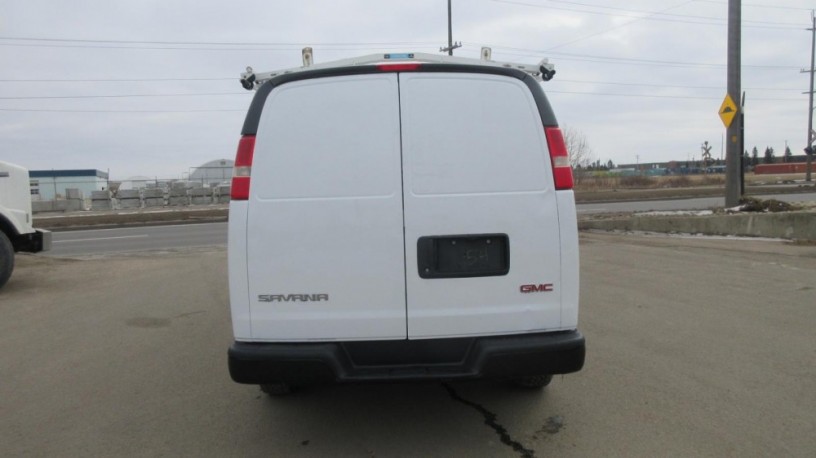 2012-gmc-savana-van-big-2