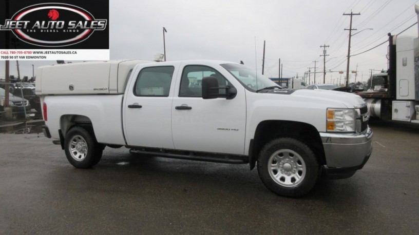 2011-chevrolet-3500-hd-big-1