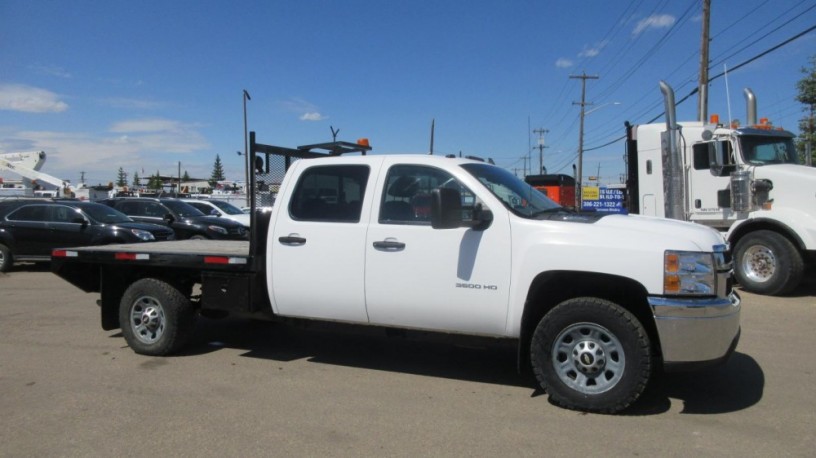 2013-gmc-3500-big-1