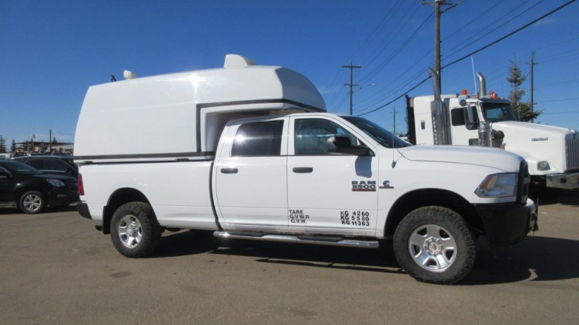 2013-dodge-ram-3500-big-1