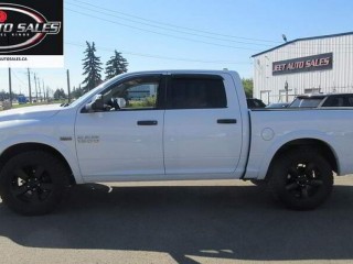 2016 RAM 1500 4WD Crew Cab 5.7 Ft Box Outdoorsman