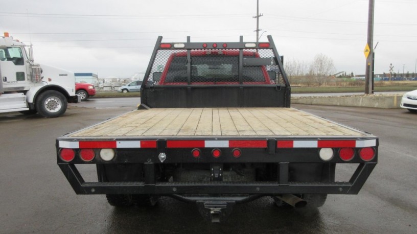 2019-chevrolet-3500-hd-big-2